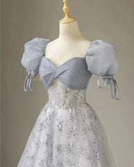Söt blommig tryckt lång prom klänning en linje puffärmar blå festklänning