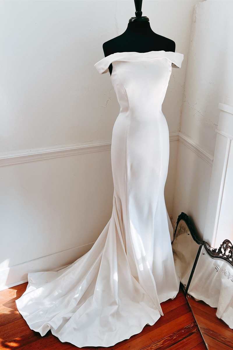 Wedding Dress Boutiques Near Me, Elegant White Off-the-Shoulder Mermaid Long Wedding Dress