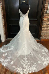 Wedding Dress Simple Lace, White Floral Lace Plunge V Mermaid Long Wedding Dress