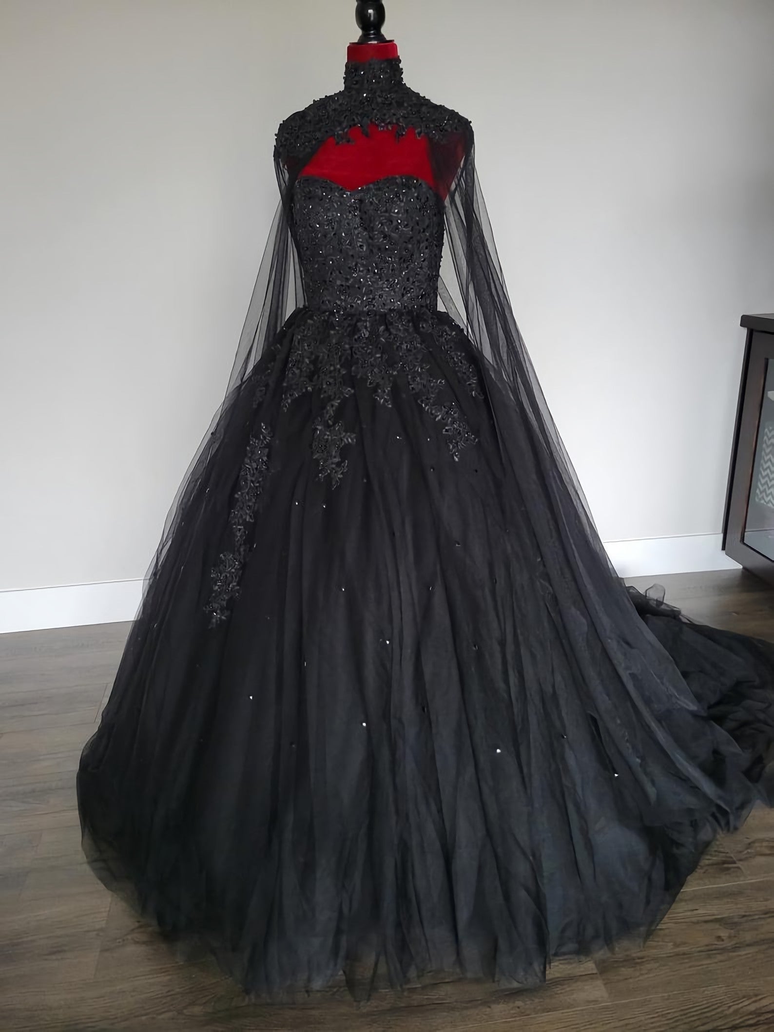 Wedding Dresses Websites, Black Full Ballgown With High Neck Veil Wedding Dress, Bridal Gown With Long Train Sleeveless Sweetheart Strapless