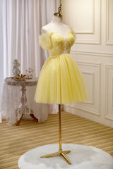 Bridesmaids Dresses Idea, Cute Yellow Spaghetti Straps Off The Shoulder Tulle Short Homecoming Dresses