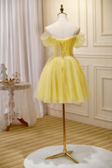 Bridesmaides Dress Ideas, Cute Yellow Spaghetti Straps Off The Shoulder Tulle Short Homecoming Dresses