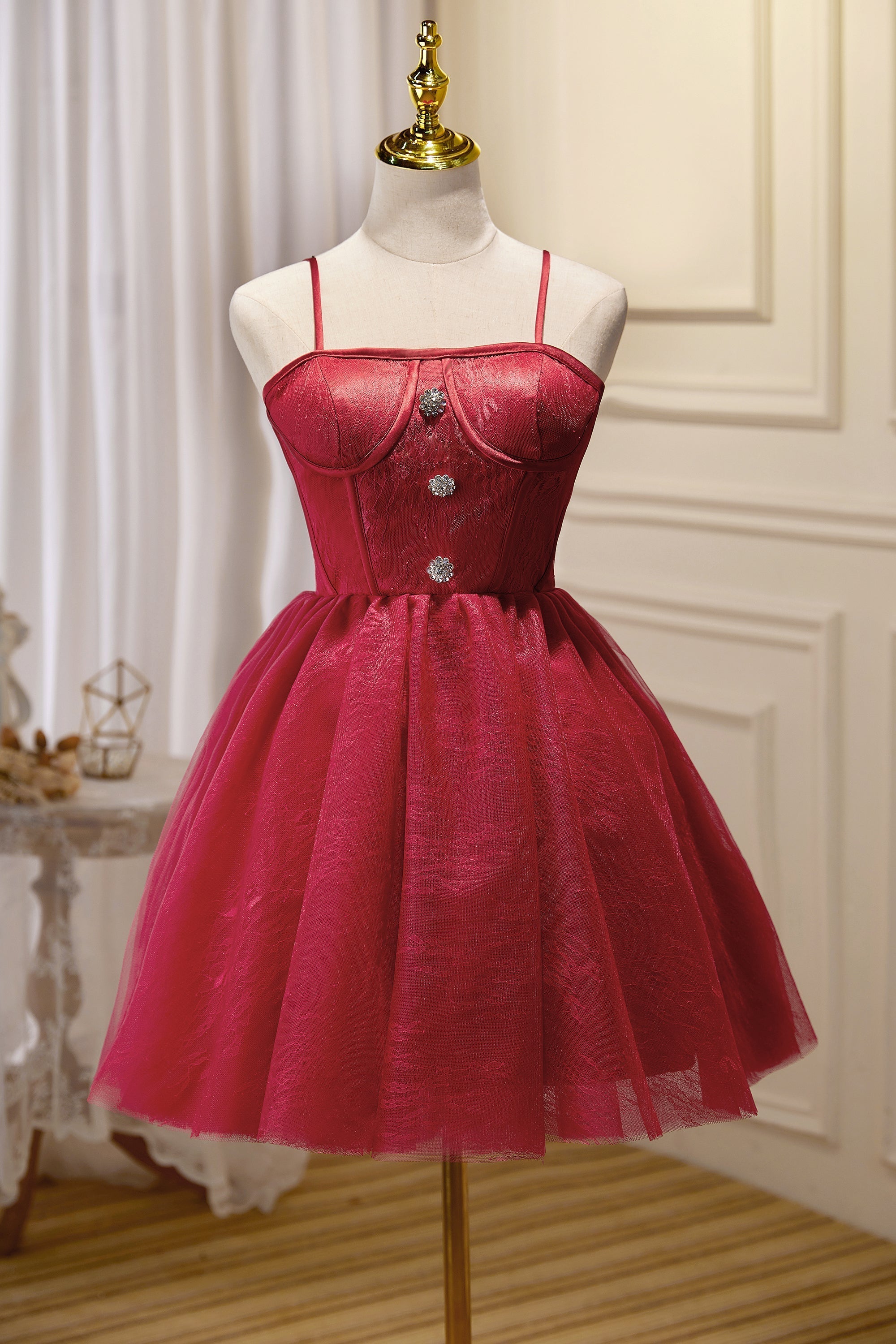Bridesmaid Dresses Website, Chic Burgundy Spaghetti Straps Lace Tulle Short Homecoming Dresses