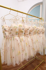 Bridesmaids Dresses Blush, Sweetheart Champagne Short Homecoming Dress with Embroidery
