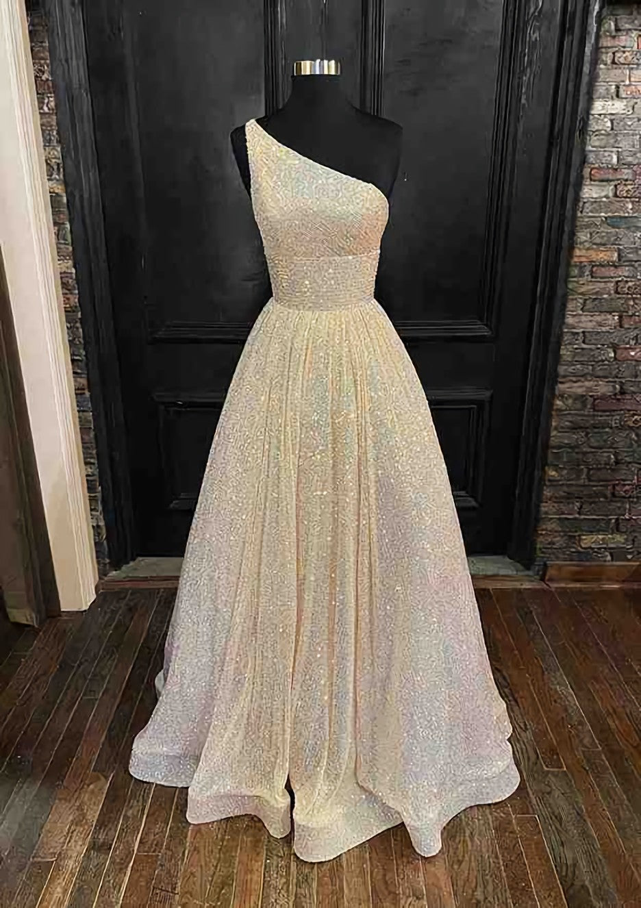 Bridesmaid Dress Style, A-line One-Shoulder Sleeveless Long/Floor-Length Sequined Prom Dress With Pockets