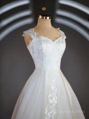 Wedding Dresses Beautiful, A-Line/Princess Sweetheart Sweep Train Lace Wedding Dresses with Appliques Lace