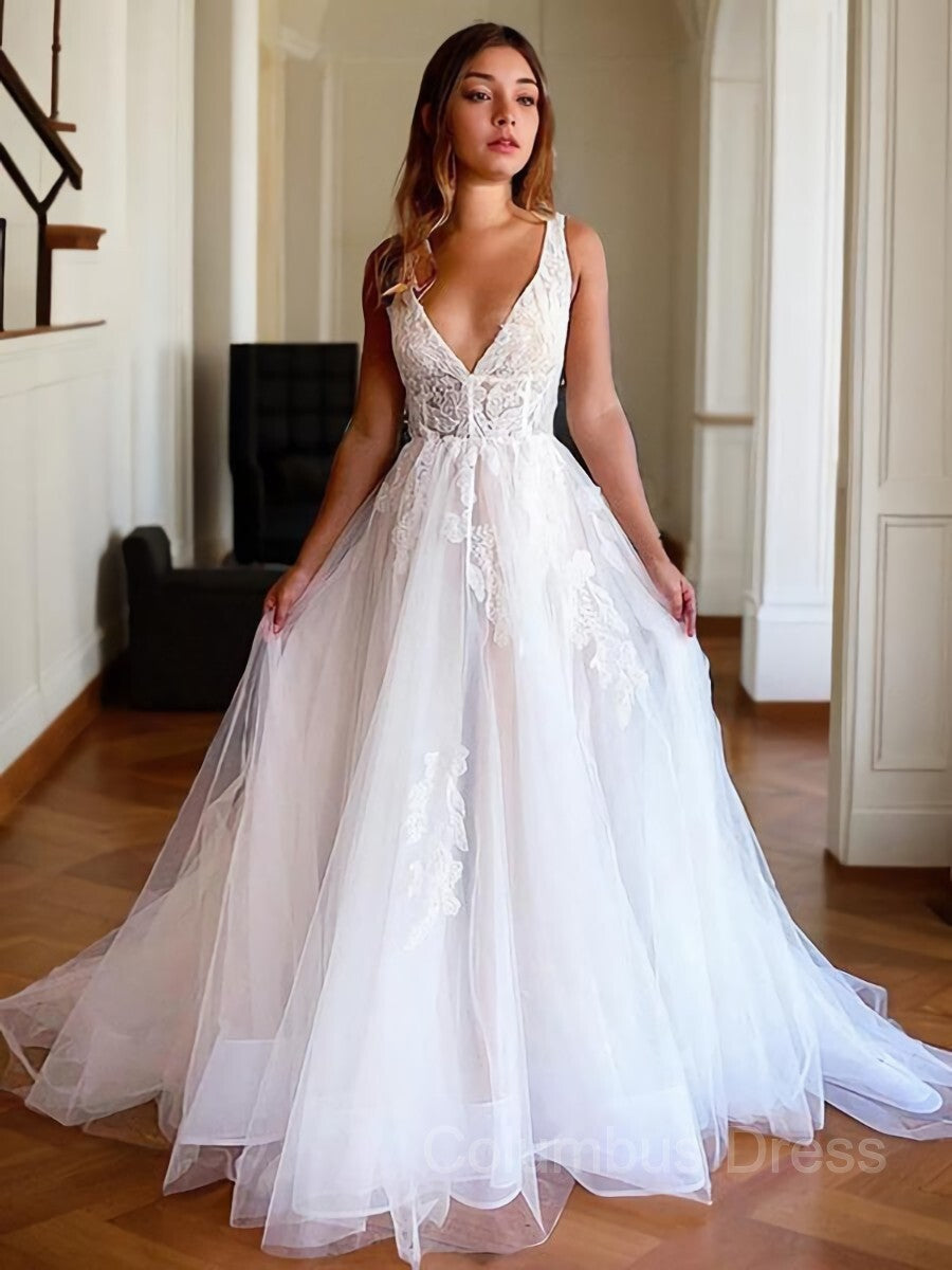 Wedding Dresses For Short Brides, A-Line/Princess V-neck Chapel Train Tulle Wedding Dresses With Appliques Lace