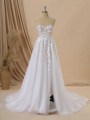 Wedding Dresses Lace Romantic, A-line Tulle Sweetheart Appliques Lace Cathedral Train Corset Wedding Dress