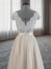 Wedding Dress Vintage, A-line V-neck Appliques Lace Floor-Length Lace Wedding Dress