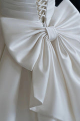 Wedding Dress Girls, A-Line V-Neck Satin Wedding Dress, White Short Sleeve Bridal Gown with Bow