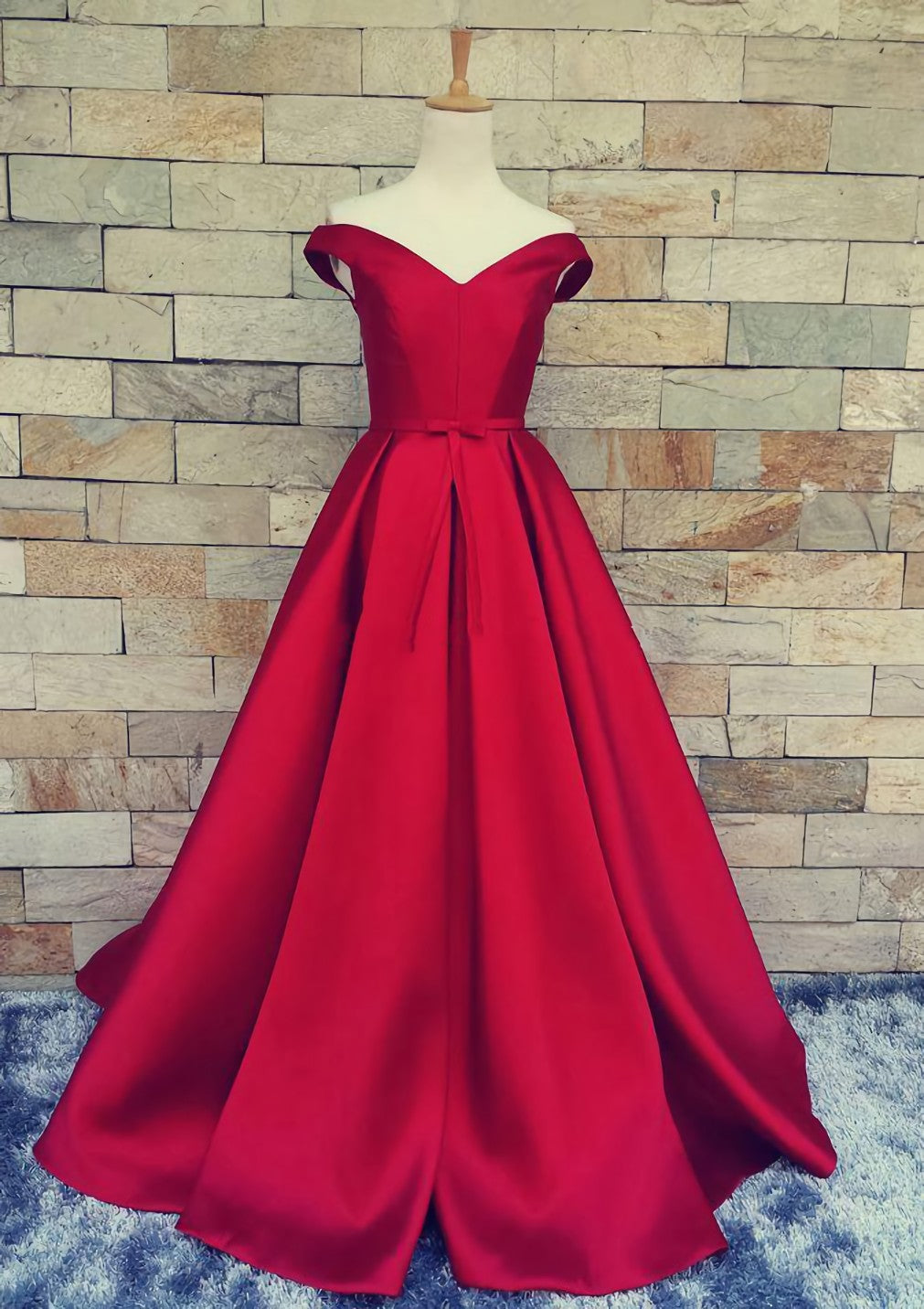 Party Dress With Glitter, Ball Gown Off-The-Shoulder Sweep Train Satin Prom Dresses With Waistband