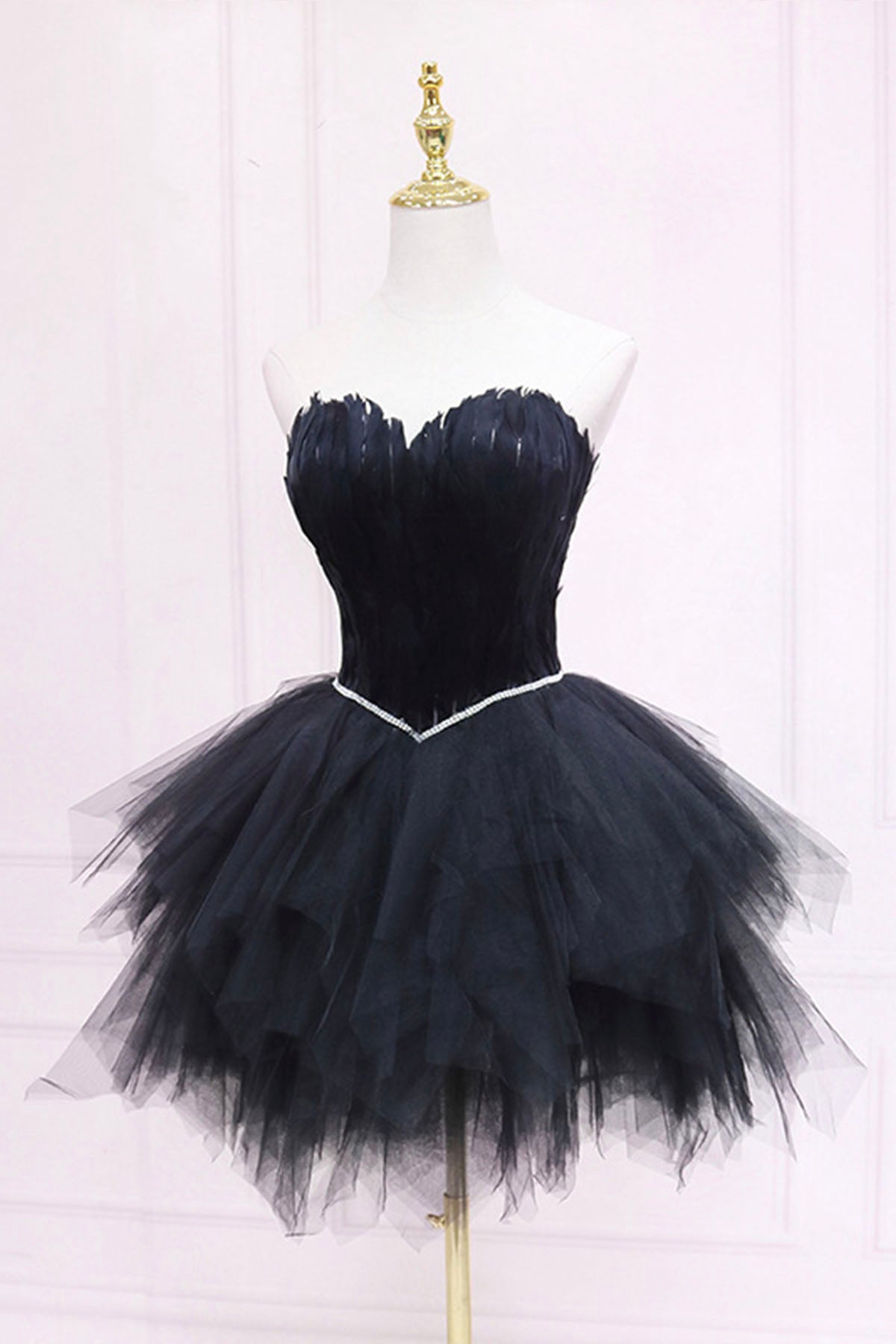Dressy Outfit, Black Tulle Short Prom Dress with Feather, A-Line Sweetheart Neckline Party Dress