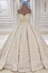Weddings Dress Styles, Cap sleeves Off the shoulder Lace Appliques Ball Gown Wedding Dress