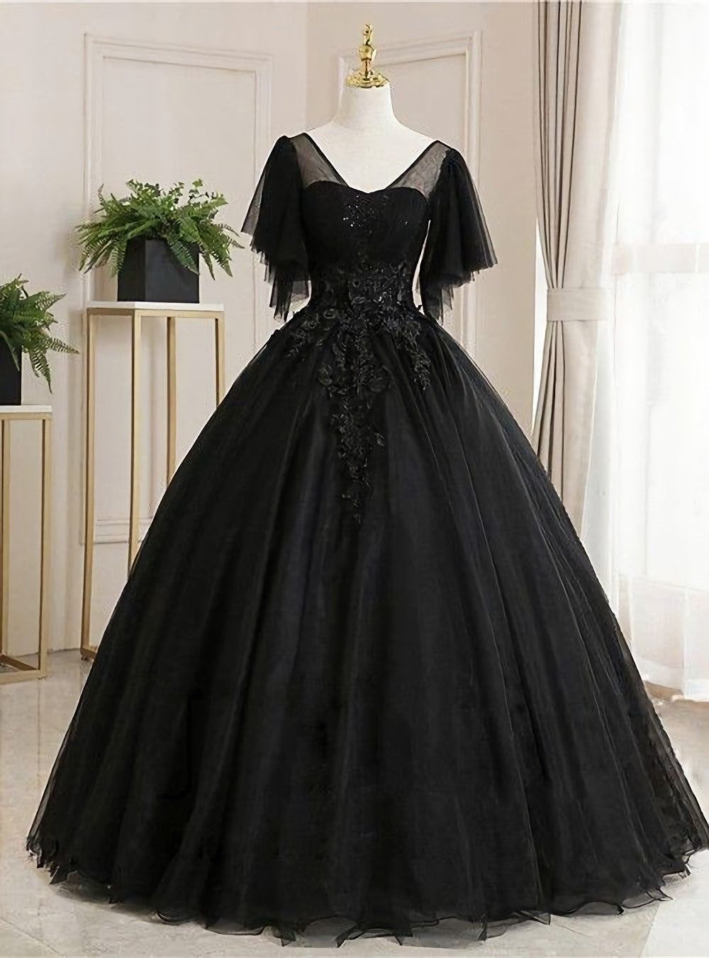 Prom Dresses A Line, Ball Gown Luxurious Floral Quinceanera Prom Dress, Scoop Neck Short Sleeve Floor Length Tulle With Pleats Embroidery