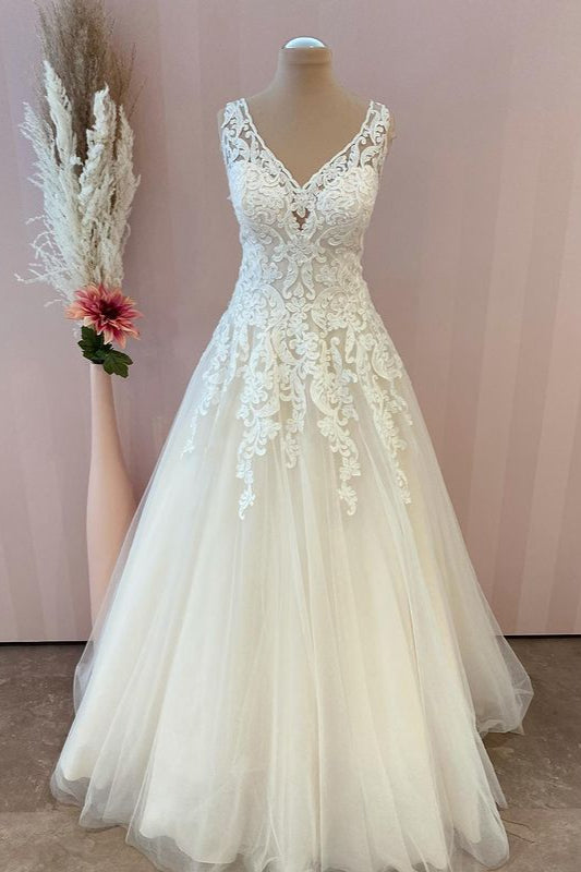 Wedding Dress Idea, Classy Long A-Line Sweetheart Appliques Lace Tulle Backless Wedding Dress