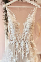 Wedding Dresses Elegant Simple, Classy Long A-line Tulle Appliques Lace Wedding Dress
