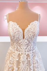 Wedding Dress Online, Classy Long A-Line Tulle Spaghetti Straps Appliques Lace Backless Wedding Dress