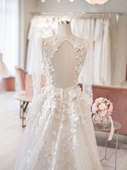 Wedding Dress On A Budget, Elegant Beach Lace Wedding Dresses,White Long Sleeve Women Garden Bridal Gown