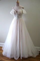Wedding Dress 2026, Glorious Cold-shoulder Chapel Train Wedding Dress