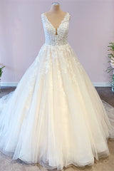 Wedding Dress Lace, Gorgeous Long A-Line Tulle Wedding Dress With Appliques Lace
