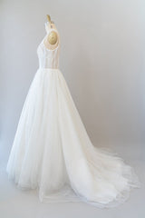 Wedding Dress With Pockets, Long A-line Open Back Sequins Tulle Backless Wedding Dress