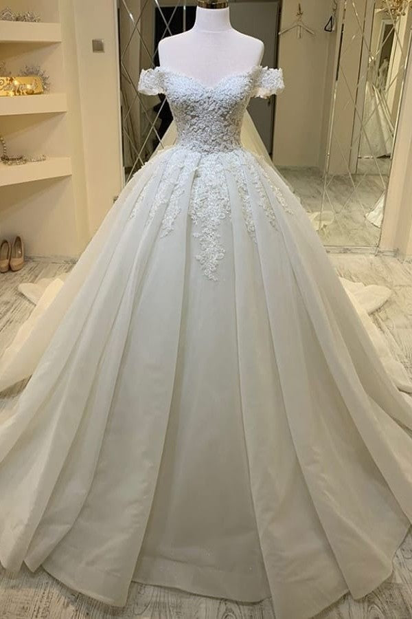 Wedding Dress Outlet, Long A-Line Sweetheart Off-the-Shoulder Appliques Lace Ruffles Wedding Dress