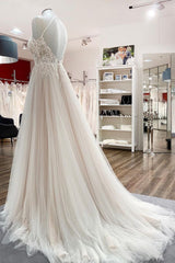 Wedding Dress Country, Long A-line Tulle  Open Back Halter Sleeveless Lace Wedding Dresses