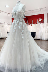 Wedding Dresses 2026, Long Princess Tulle V Neck Sequins Lace Appliques Wedding Dress