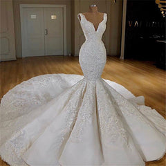 Wedding Dress Designer, Modern Mermaid Lace Wedding Dresses Online Straps Luxurious Bridal Gowns with Long Train