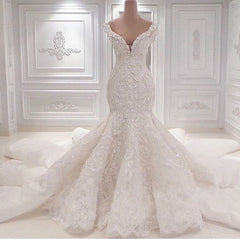 Wedding Dresses Outfits, New Arrival Mermaid Vintage Wedding Dresses Online Classic V Neck Lace Bridal Gowns Online