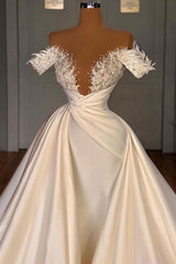 Wedding Dresses Long, Off the Shoulder Sequined Fur Satin Wedding Party Gown Sleeveless/Long Sleevess styles