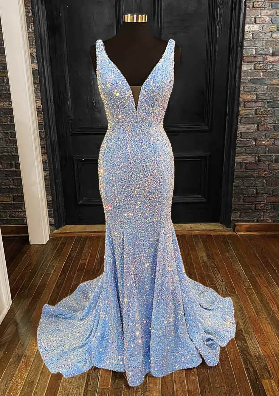 Prom Dresses Blue Lace, Sheath/Column Trumpet/Mermaid V Neck Sleeveless Velvet Sequins Sweep Train Prom Dress