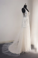Wedding Dress For Bride And Groom, Trendy Ivory Sleeveless Lace Tulle High split A line Wedding Dress