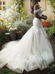 Wedding Dresses Fit, Trumpet/Mermaid Off-the-Shoulder Sweep Train Tulle Wedding Dresses With Appliques Lace